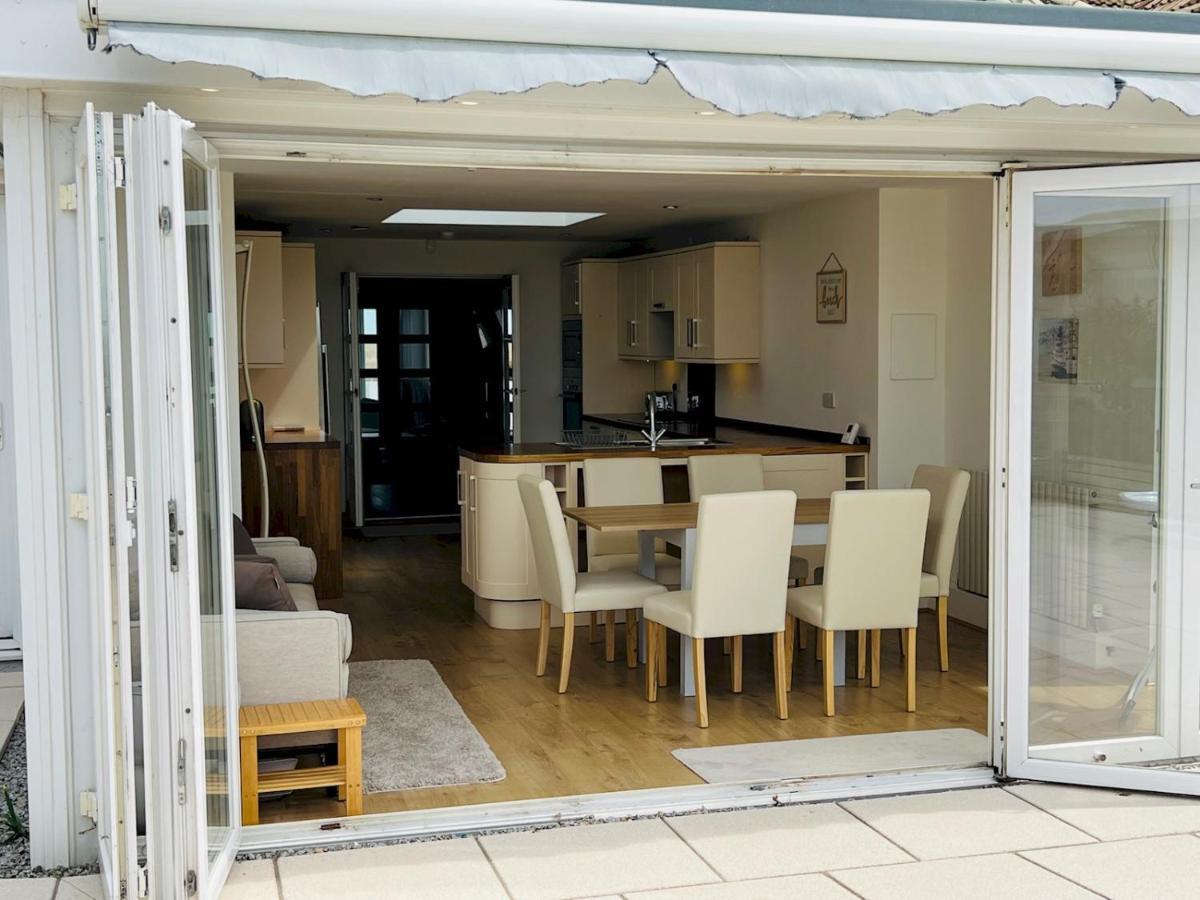 Pass The Keys Fabulous Beach Front Holiday Location Lydd 外观 照片